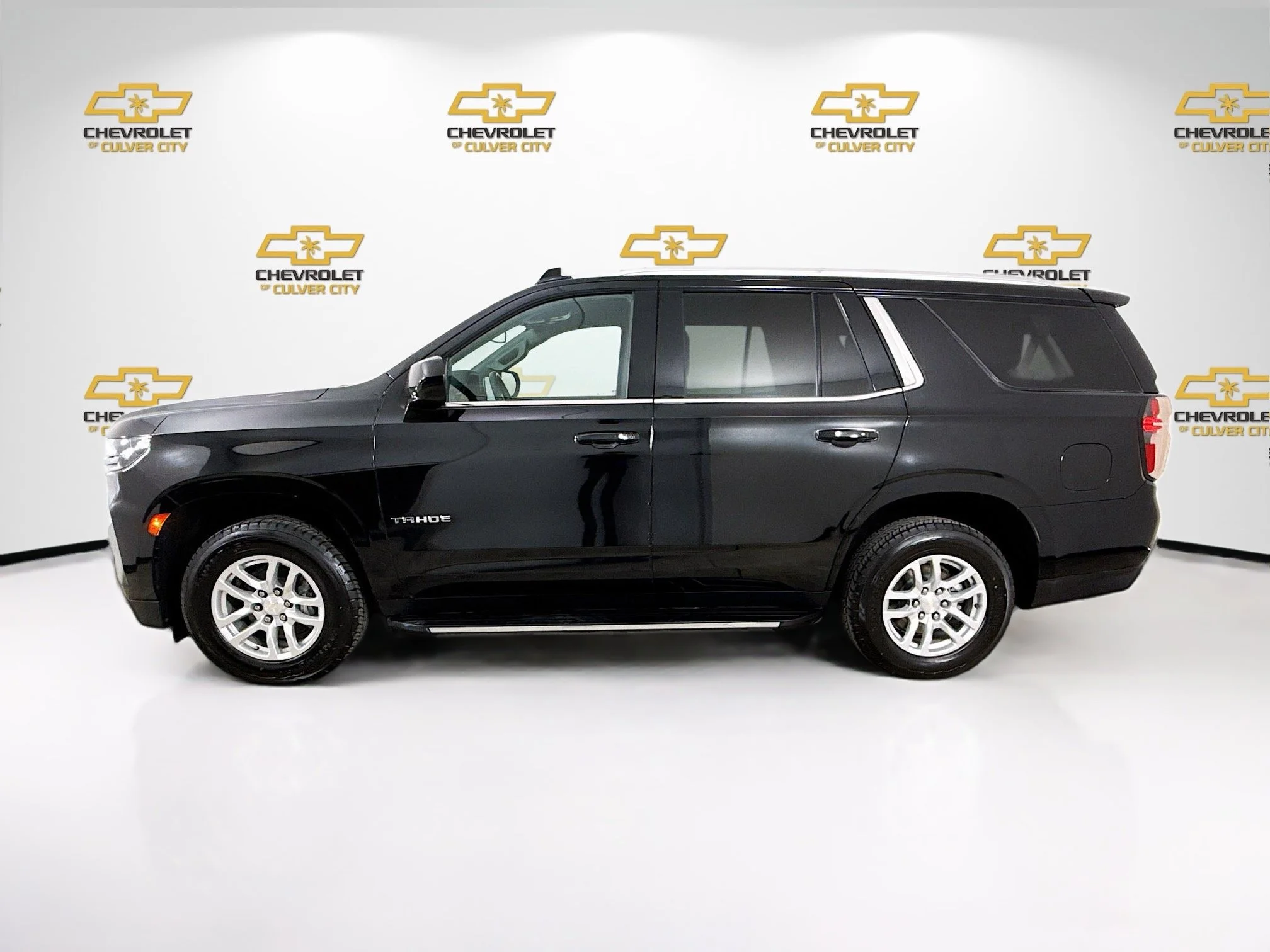 Used 2023 Sterling Gray Metallic Chevrolet LT image 5