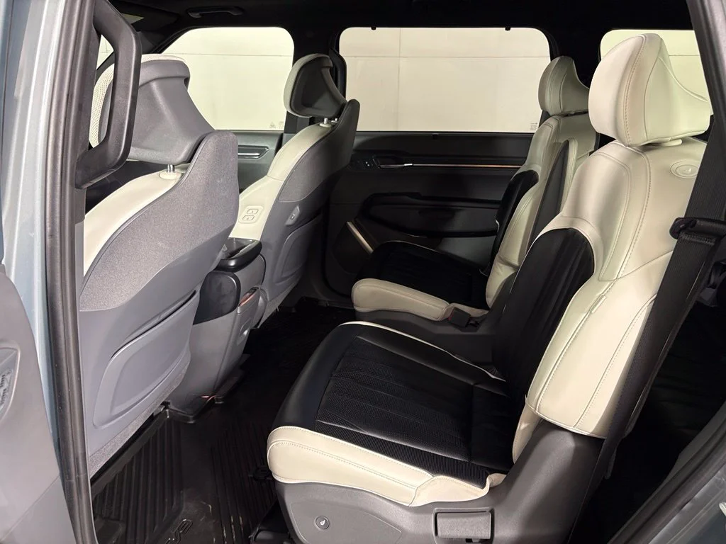 Used 2024 Green Kia GT-Line image 36