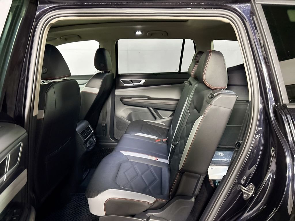 New 2026 Deep Black Pearl Volkswagen Peak Edition image 20