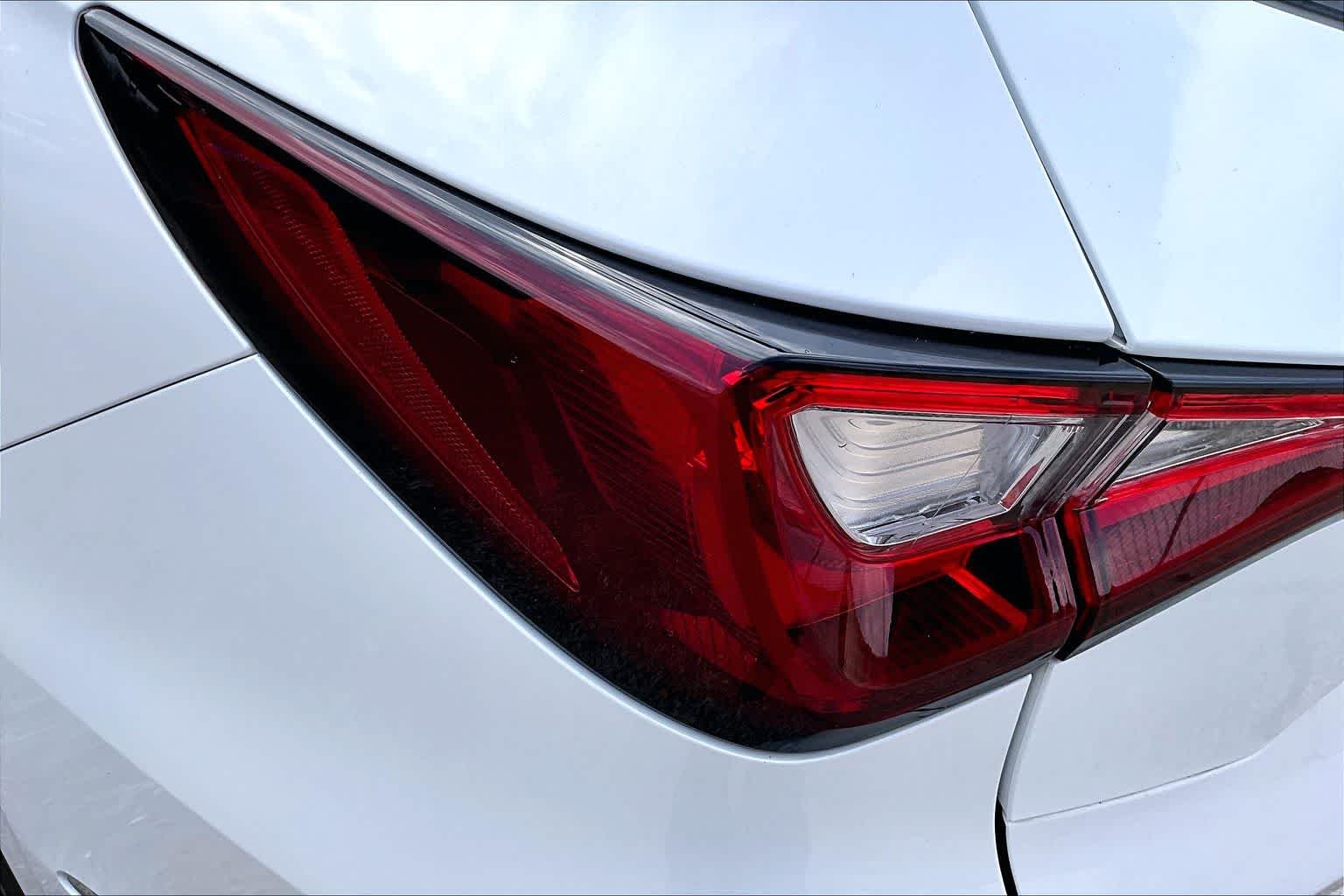 Used 2024 Platinum White Pearl Acura  image 28