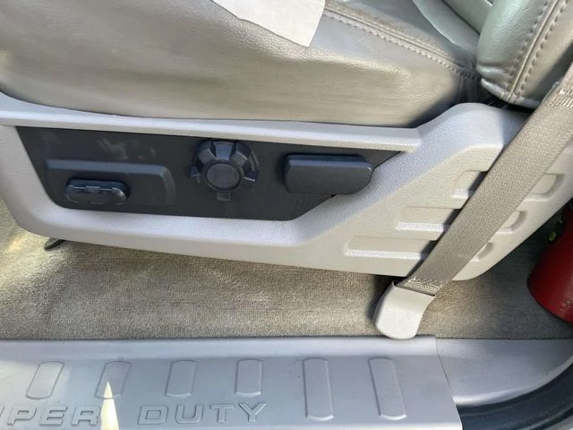 Used 2008  Ford Lariat image 19