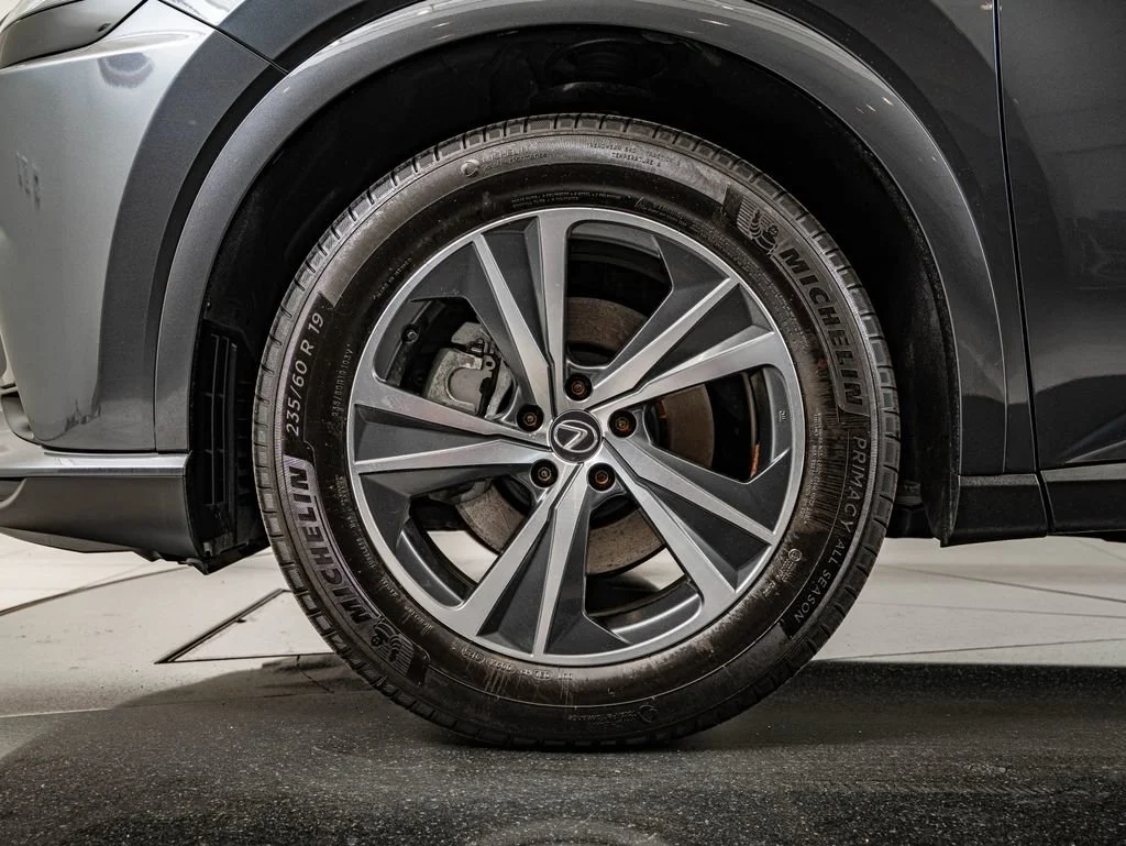 Certified Used 2025 CLOUDBURST GRAY Lexus 350h Premium image 10