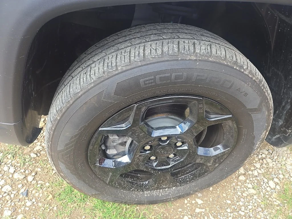 Used 2024 Gray Jeep Trailhawk image 2