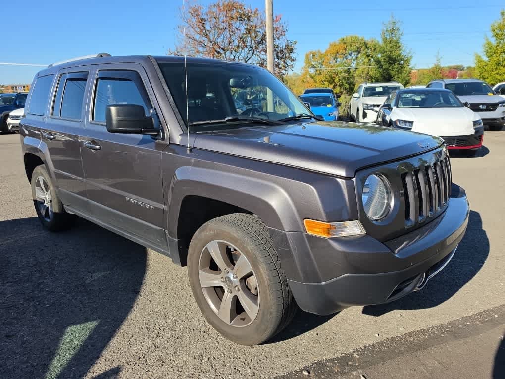 Used 2017 Granite Crystal Metallic Clearcoat Jeep High Altitude image 4