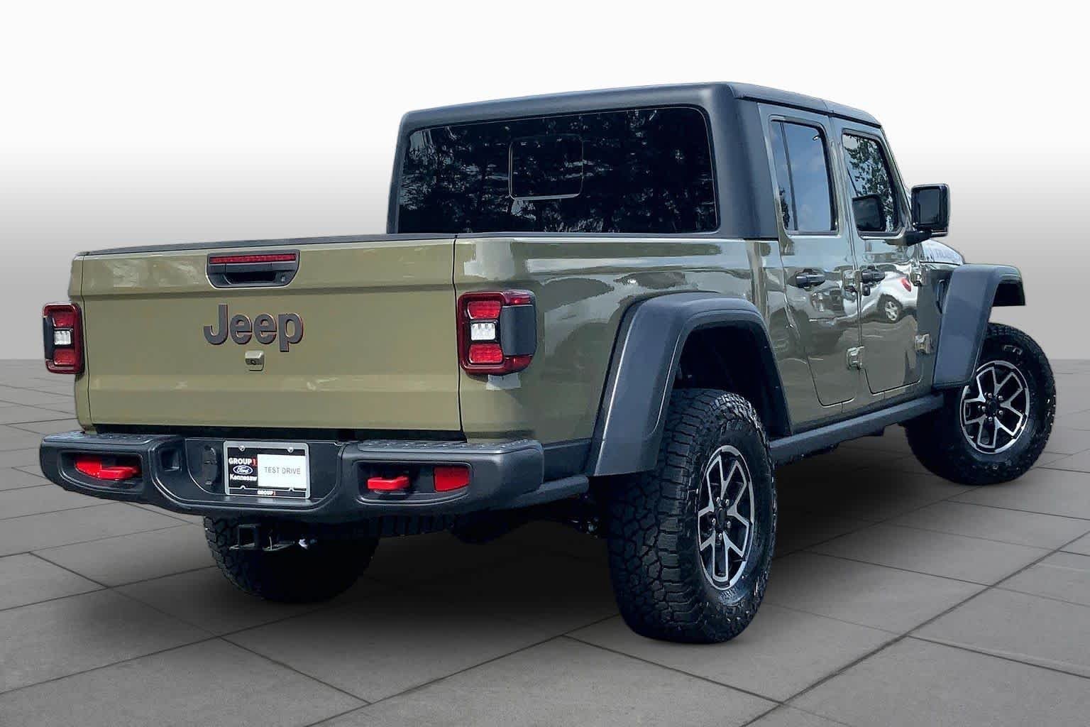 Used 2025 41 Jeep Rubicon image 13