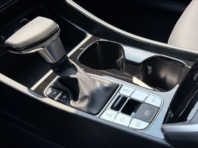 New 2026 White Hyundai SEL Plus AWD image 39