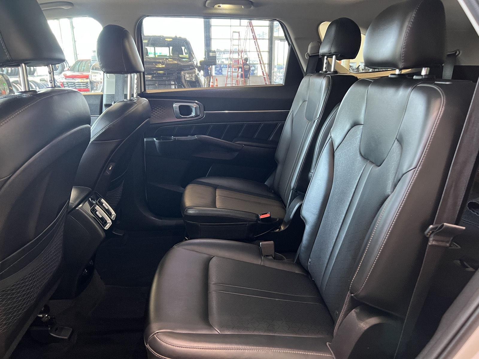 Used 2022 Glacial White Pearl Kia SX image 20