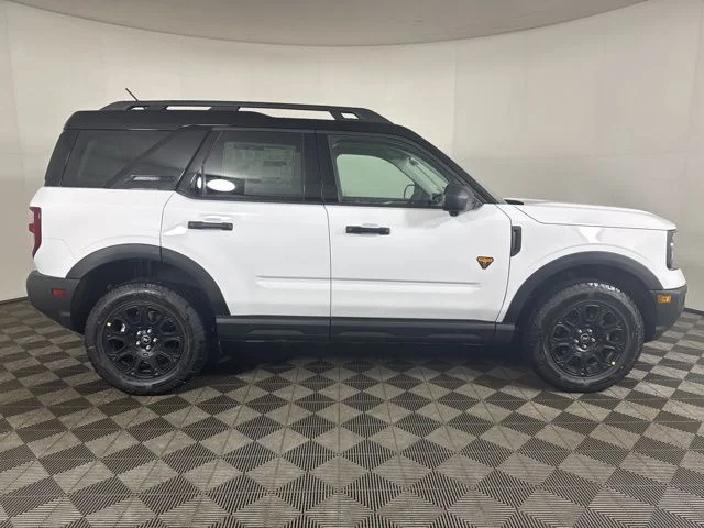New 2025 Oxford White Ford Badlands image 2