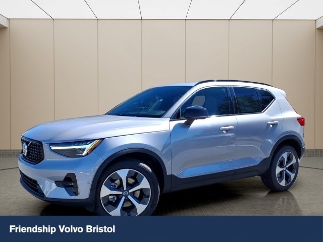 2026 Volvo XC40 Plus