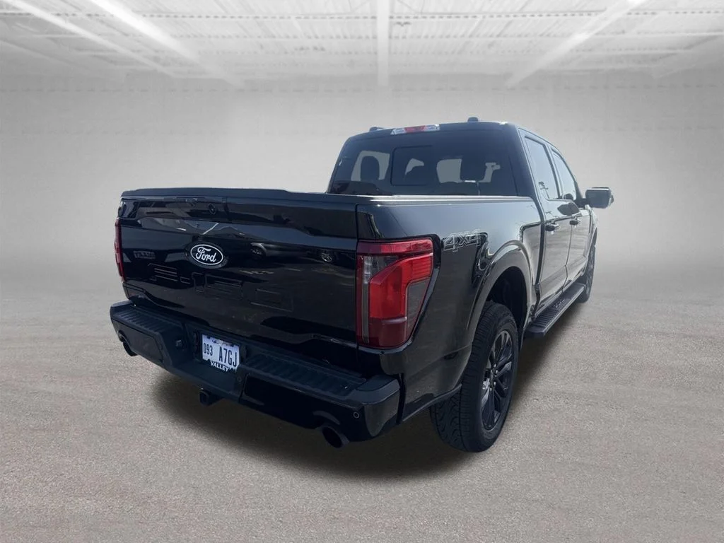 New 2026 Agate Black Metallic Ford XLT image 3