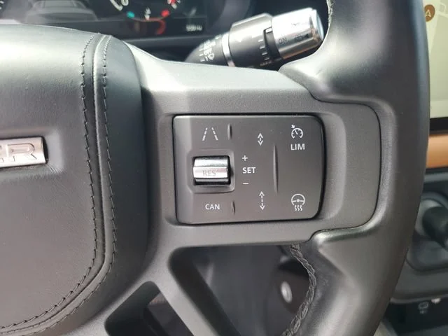 Used 2022 Gray Land Rover X image 19