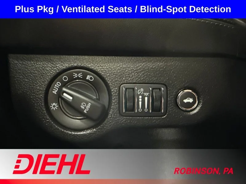 Used 2023 Red Dodge R/T Scat Pack image 22