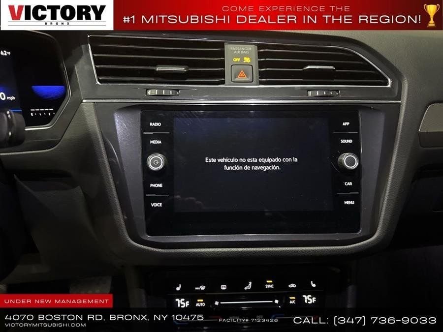 Used 2023 White Volkswagen 2.0T SE image 46