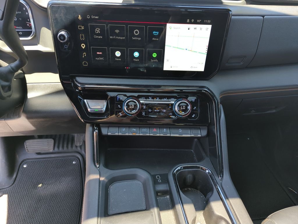Used 2025 White GMC AT4 image 24