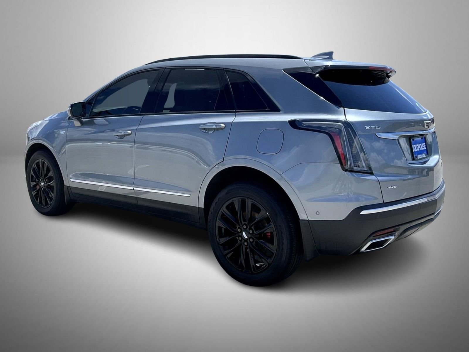 Used 2023 Silver Cadillac Sport image 7