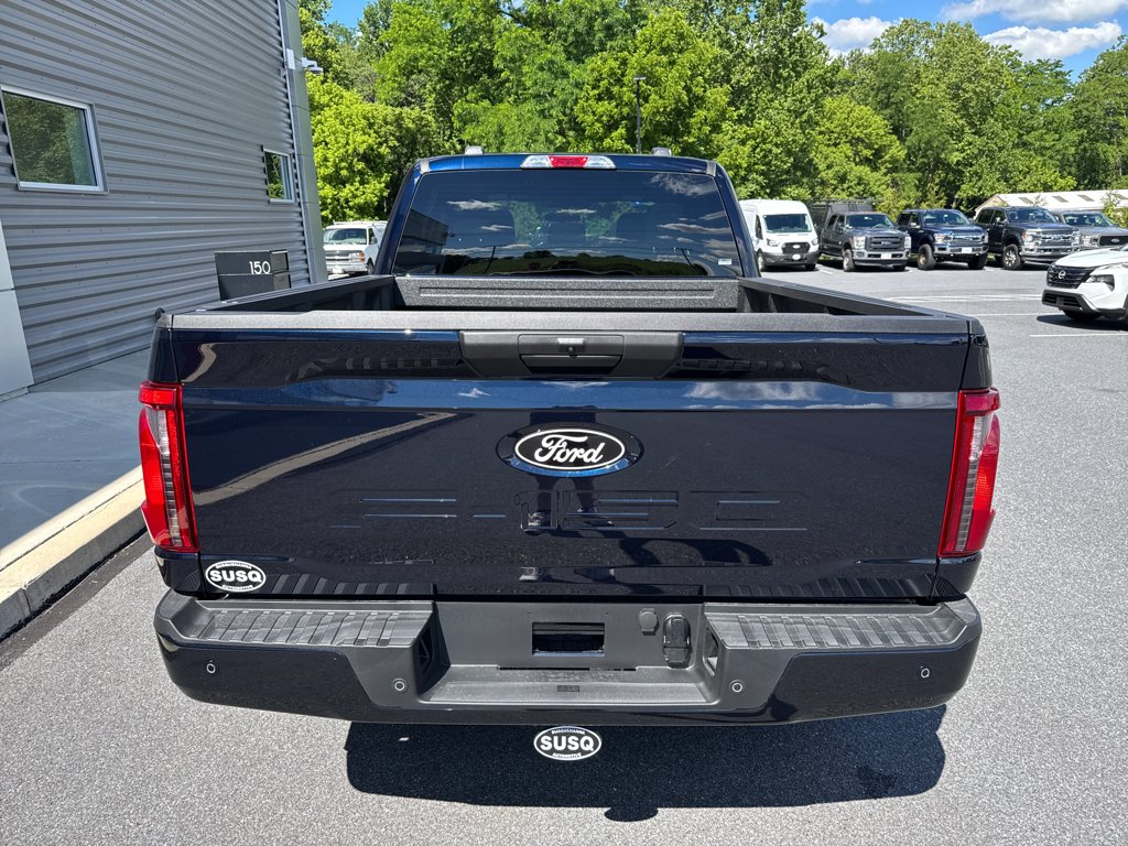 New 2026 Antimatter Blue Metallic Ford XLT image 8