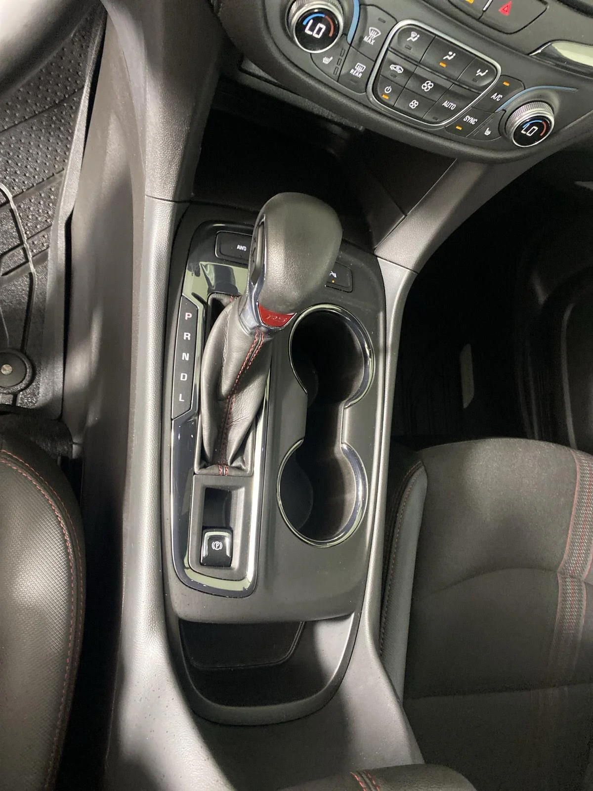 Used 2024 Mosaic Black Metallic Chevrolet RS image 22