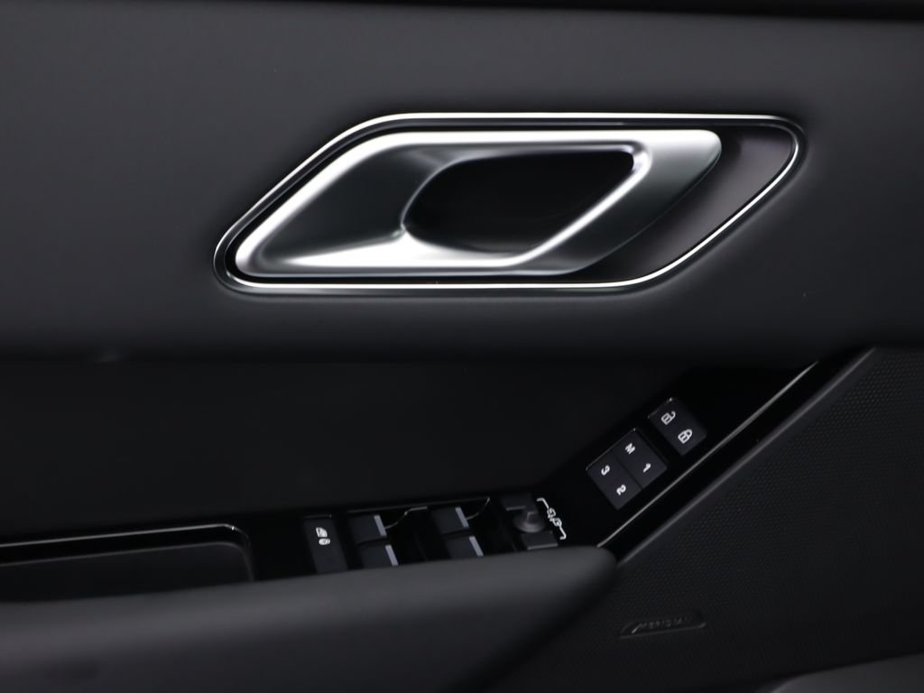 2026 Land Rover Range Rover Velar S - Photo 24