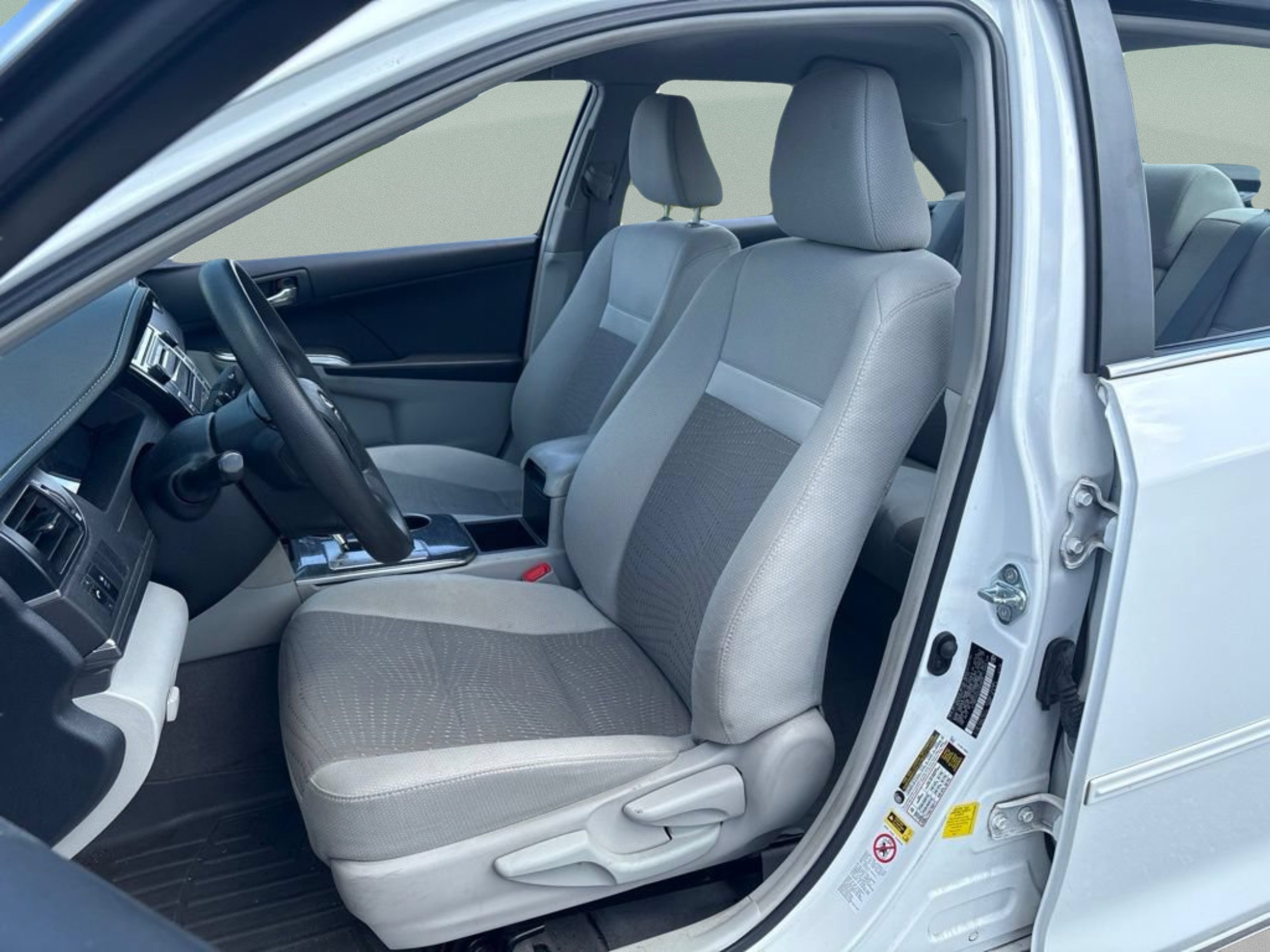 Used 2012 Super White Toyota LE image 19