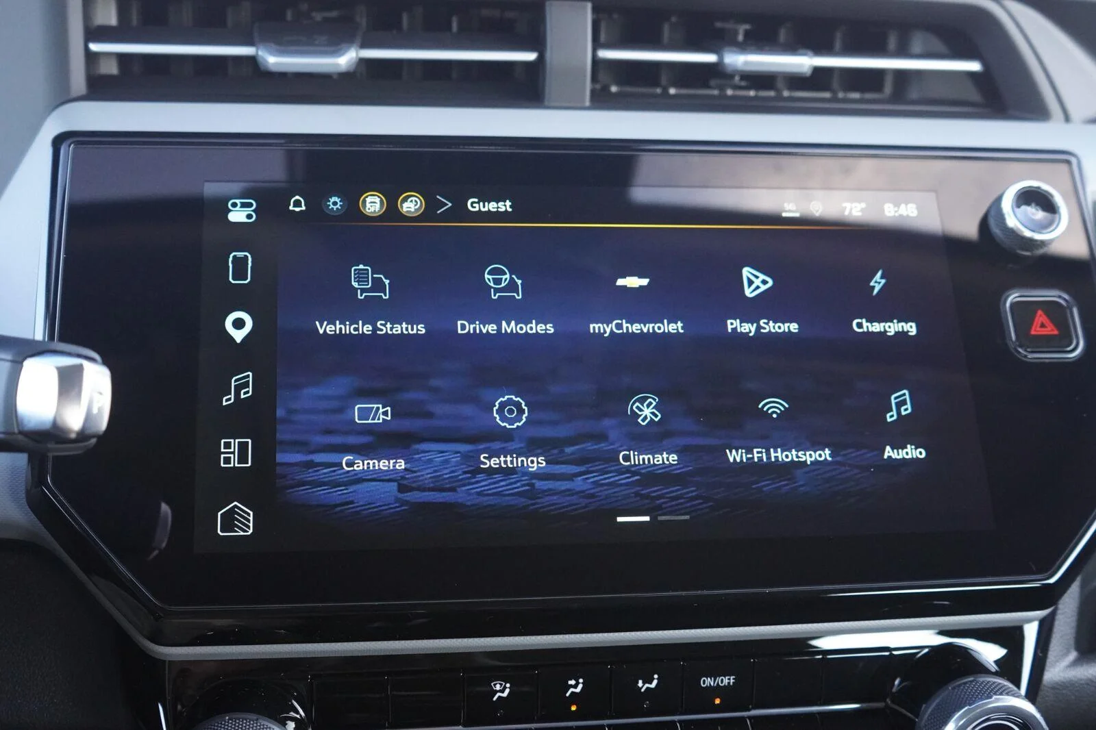 2027 Chevrolet Bolt LT - Photo 21