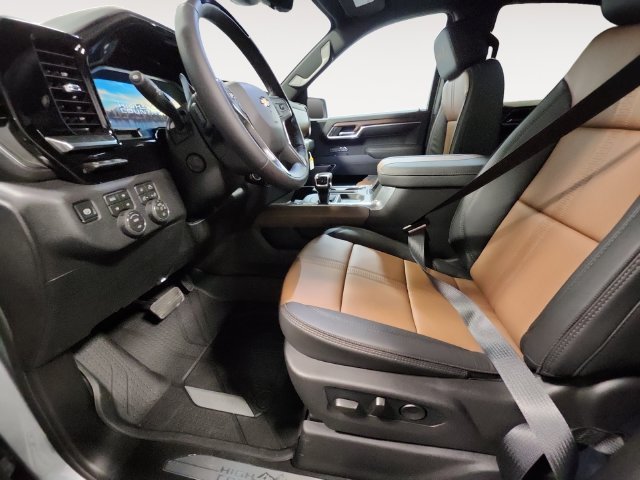 New 2026 Sterling Gray Metallic Chevrolet High Country image 9