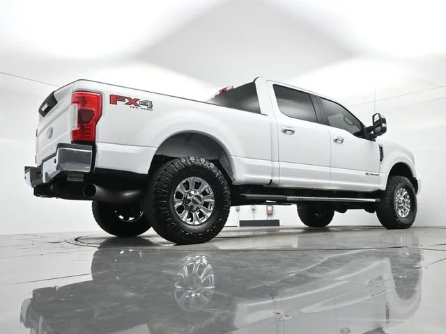 Used 2018 White Ford XL image 26