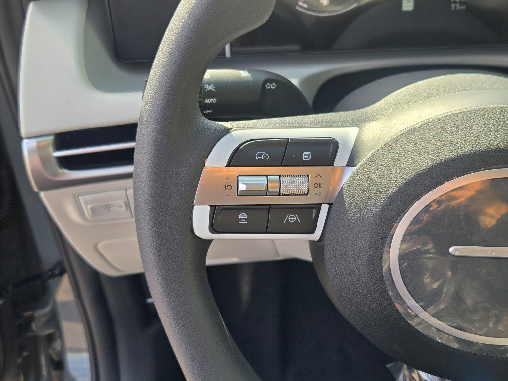 New 2026 Gray Hyundai SE image 25