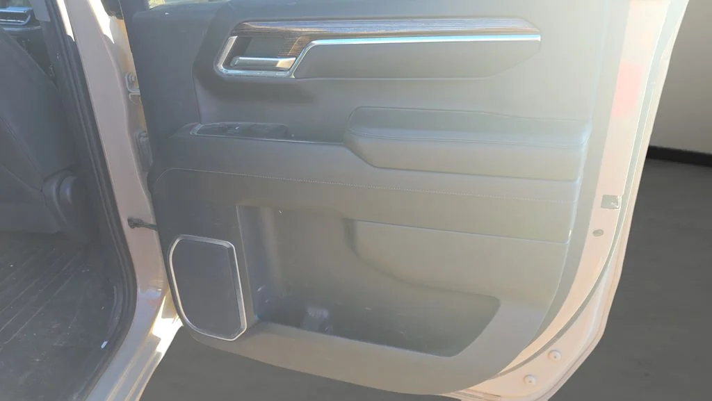 Used 2022 Beige GMC Elevation image 14