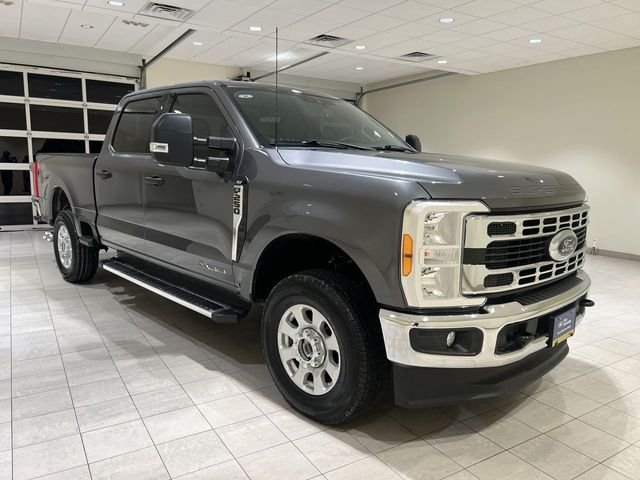 Used 2023 Gray Ford XLT image 7