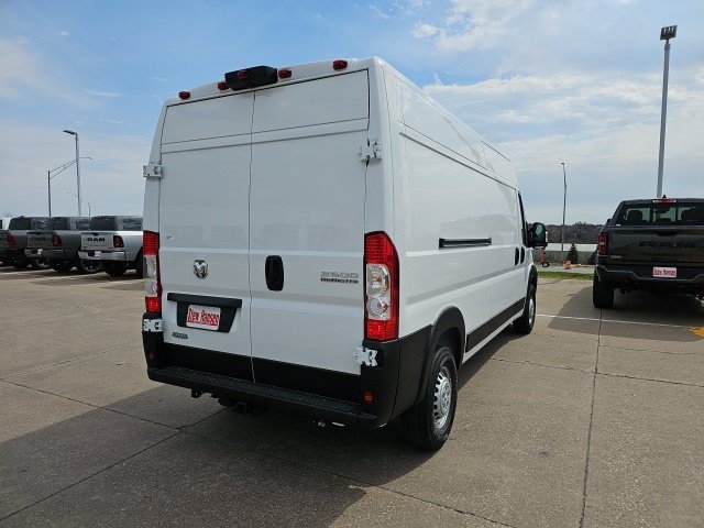 New 2026 Bright White Clearcoat Ram Tradesman image 5