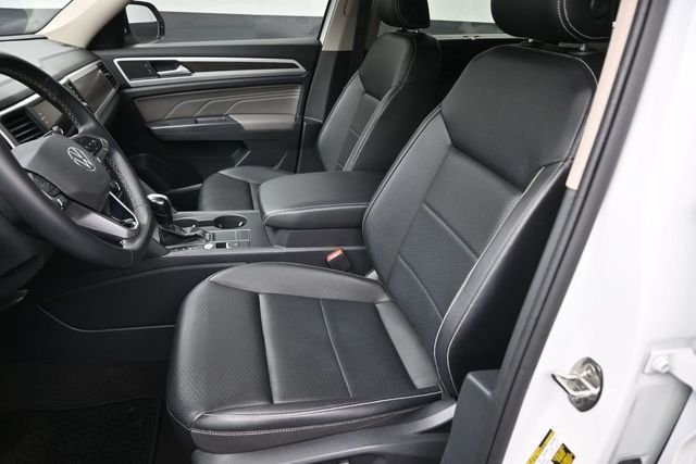 Used 2021 White Volkswagen 2.0T SE image 19