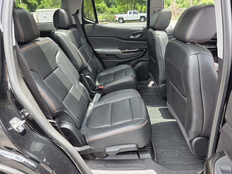 Used 2022 Ebony Twilight Metallic GMC AWD 4DR AT4 image 16
