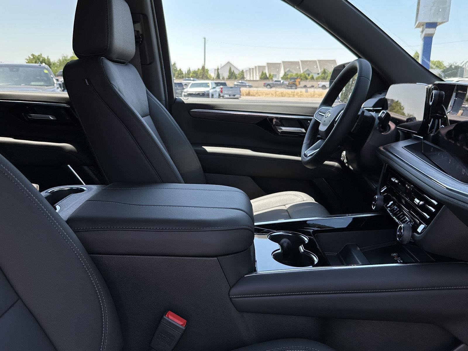 New 2026 Sterling Gray Metallic Chevrolet LT image 39