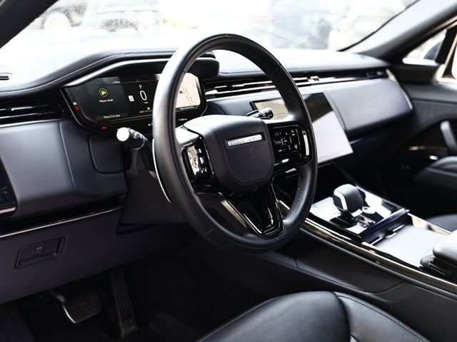 Used 2025 Carpathian Gray Premium Metallic Land Rover Dynamic SE image 23