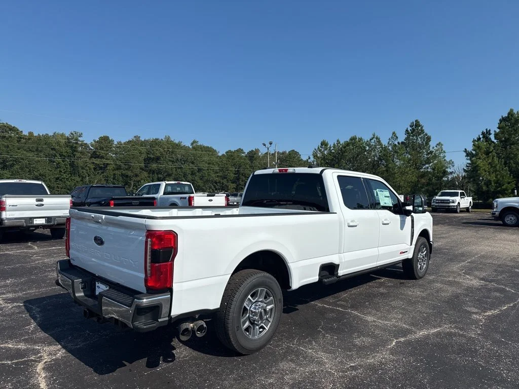 New 2026 Oxford White Ford F-250® Lariat® image 17