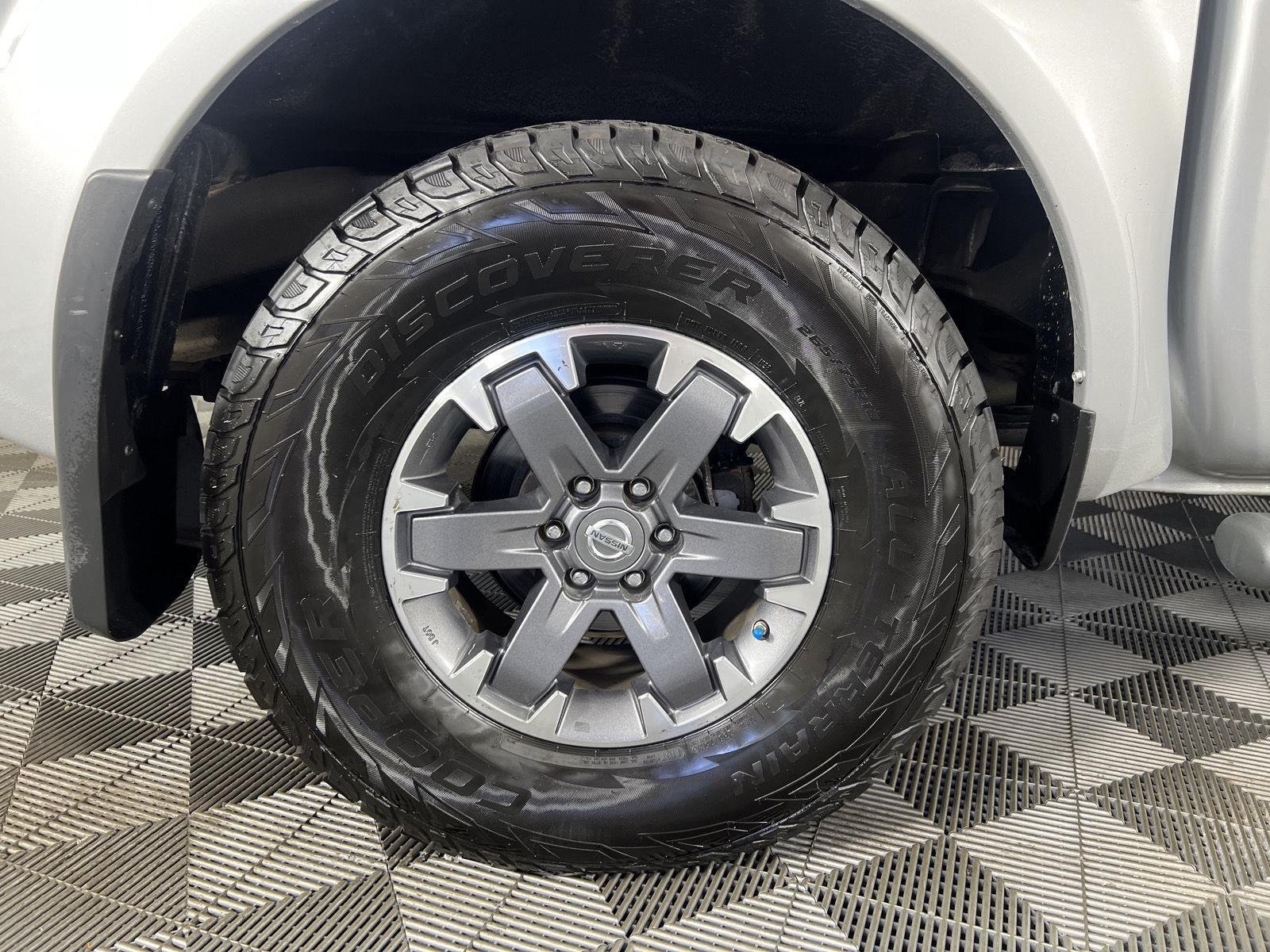 Used 2019 Brilliant Silver Metallic Nissan PRO-4X image 9