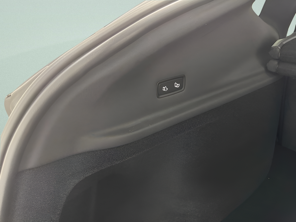 Used 2026 Stealth Gray Tesla Long Range image 7