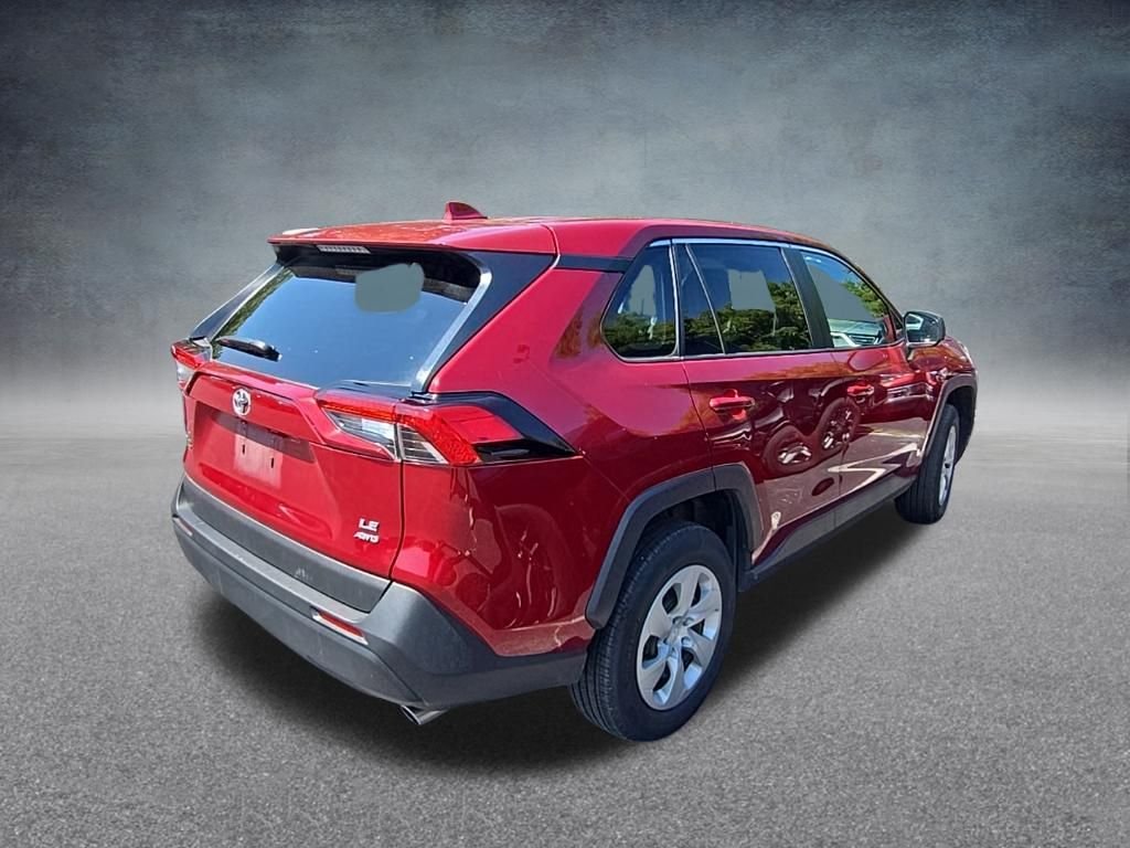 Used 2025 Pearl Toyota LE image 9