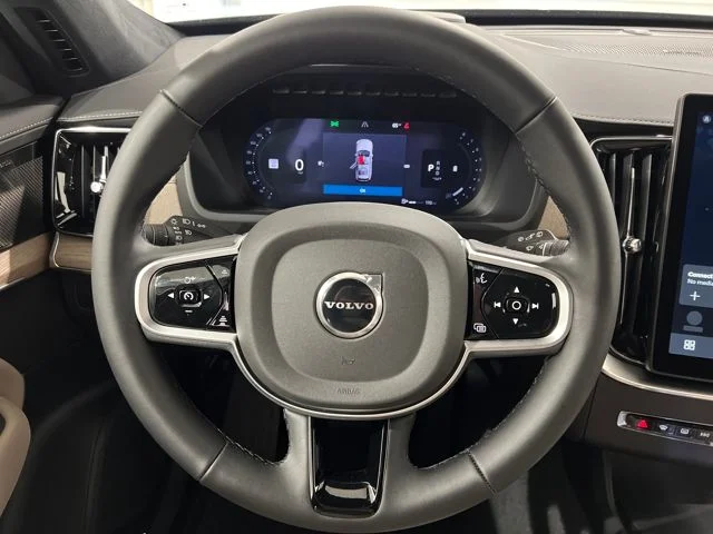 2026 Volvo XC90 Ultra - Photo 13
