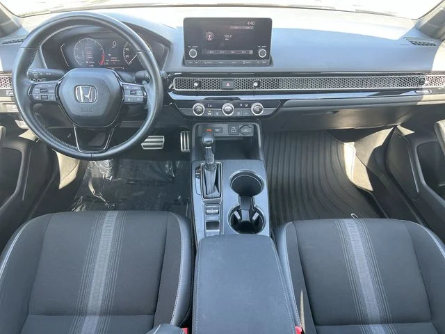 Used 2024  Honda Sport image 17
