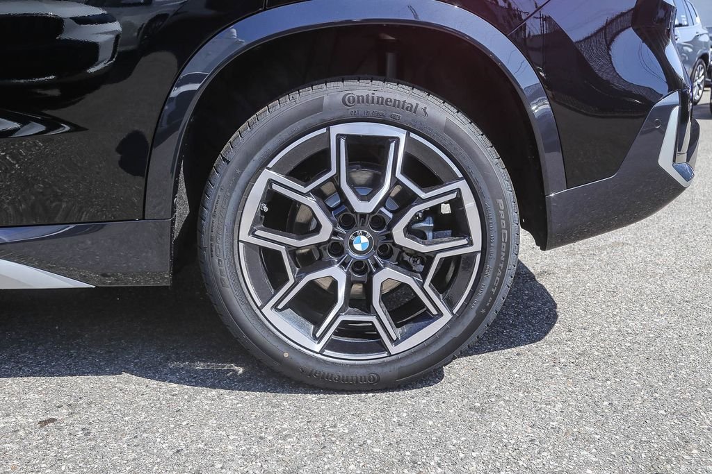 New 2026 Jet Black BMW xDrive28i image 8