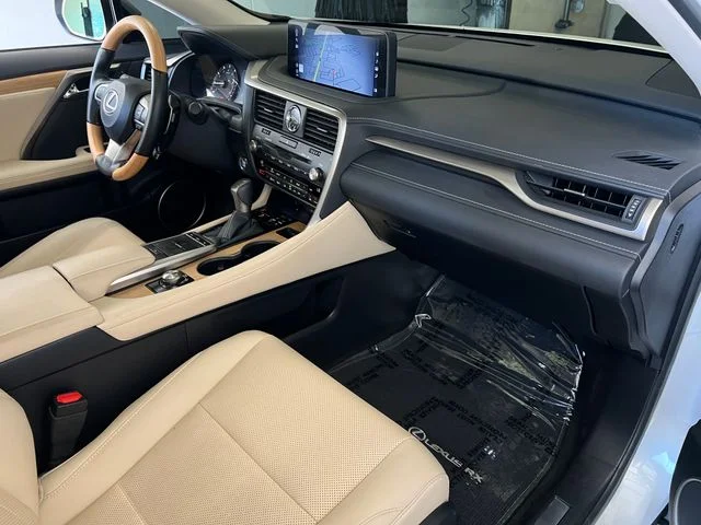 Used 2022 Eminent White Pearl Lexus 350L image 44
