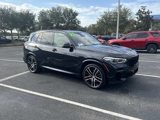 Used 2022 Black BMW sDrive40i image 2