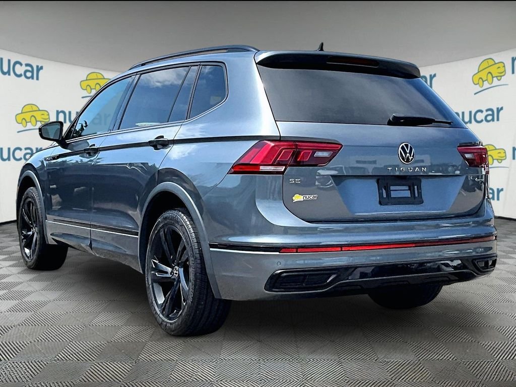 Used 2023 Gray Volkswagen 2.0T SE R-Line Black image 4