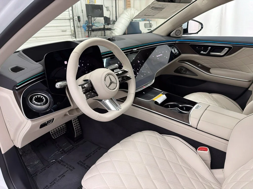 New 2027 White Mercedes-Benz S 580 image 14