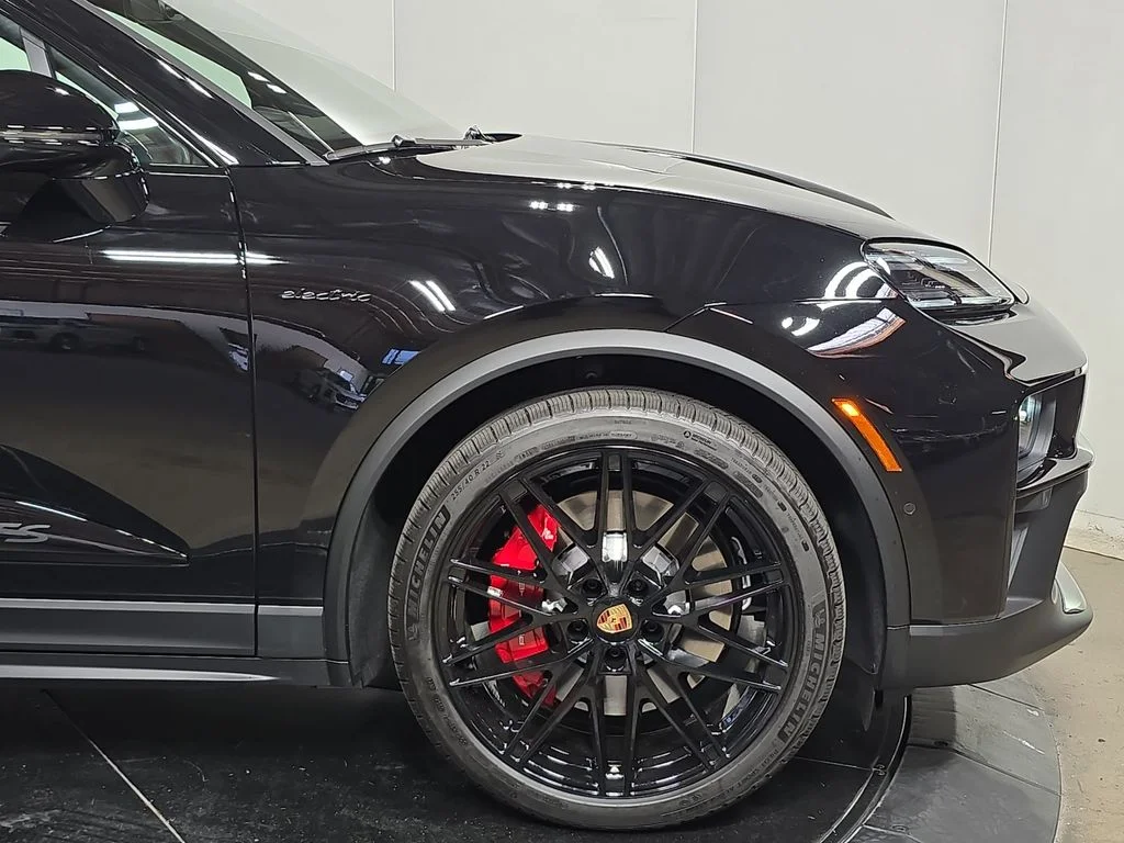 2026 Porsche Macan GTS - Photo 11
