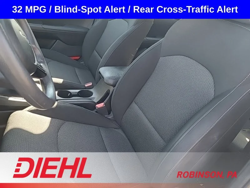 Used 2023 White Kia LXS image 11