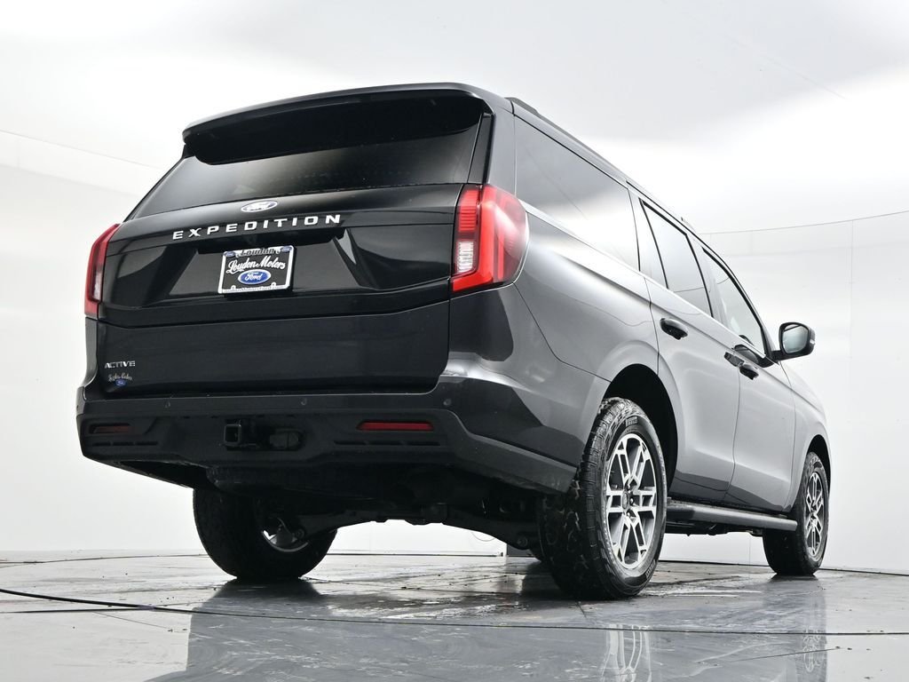 New 2025 Dark Matter Gray Metallic Ford Active image 55