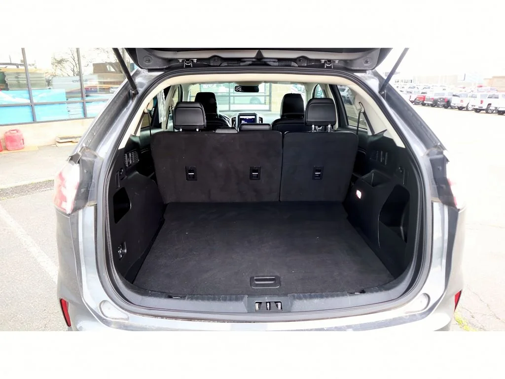 2024 Ford Edge SEL - Photo 9
