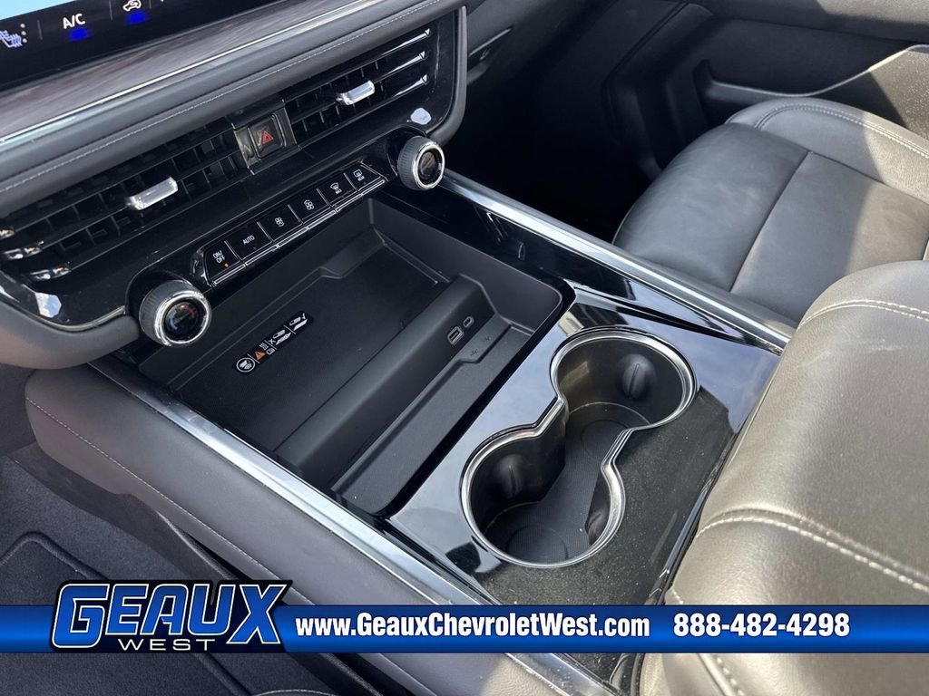 Used 2025 Black Chevrolet Z71 image 50